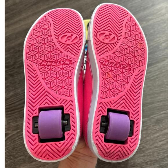 Heelys Pro 20 Sneaker In Pink Size 4 Youth - Picture 5 of 9